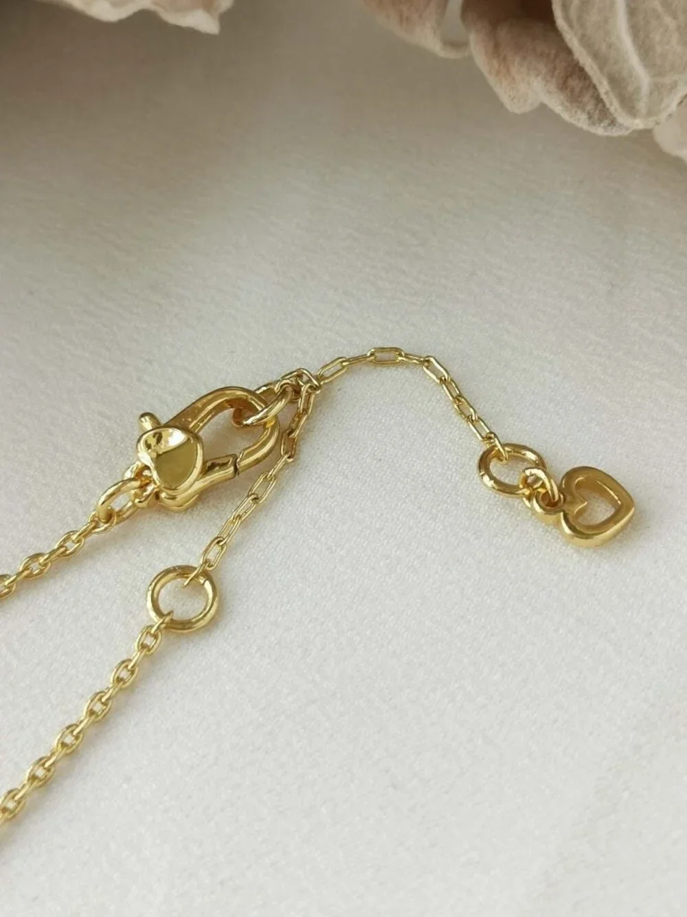 Kate Spade love you mom Gold Bracelet NEW Perfect condition - Picture 3 of 3